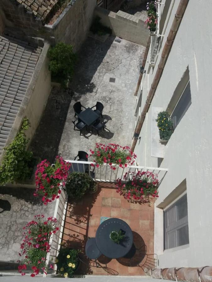 Alla Dimora Di Chiara Suite And Rooms Matera Exterior foto